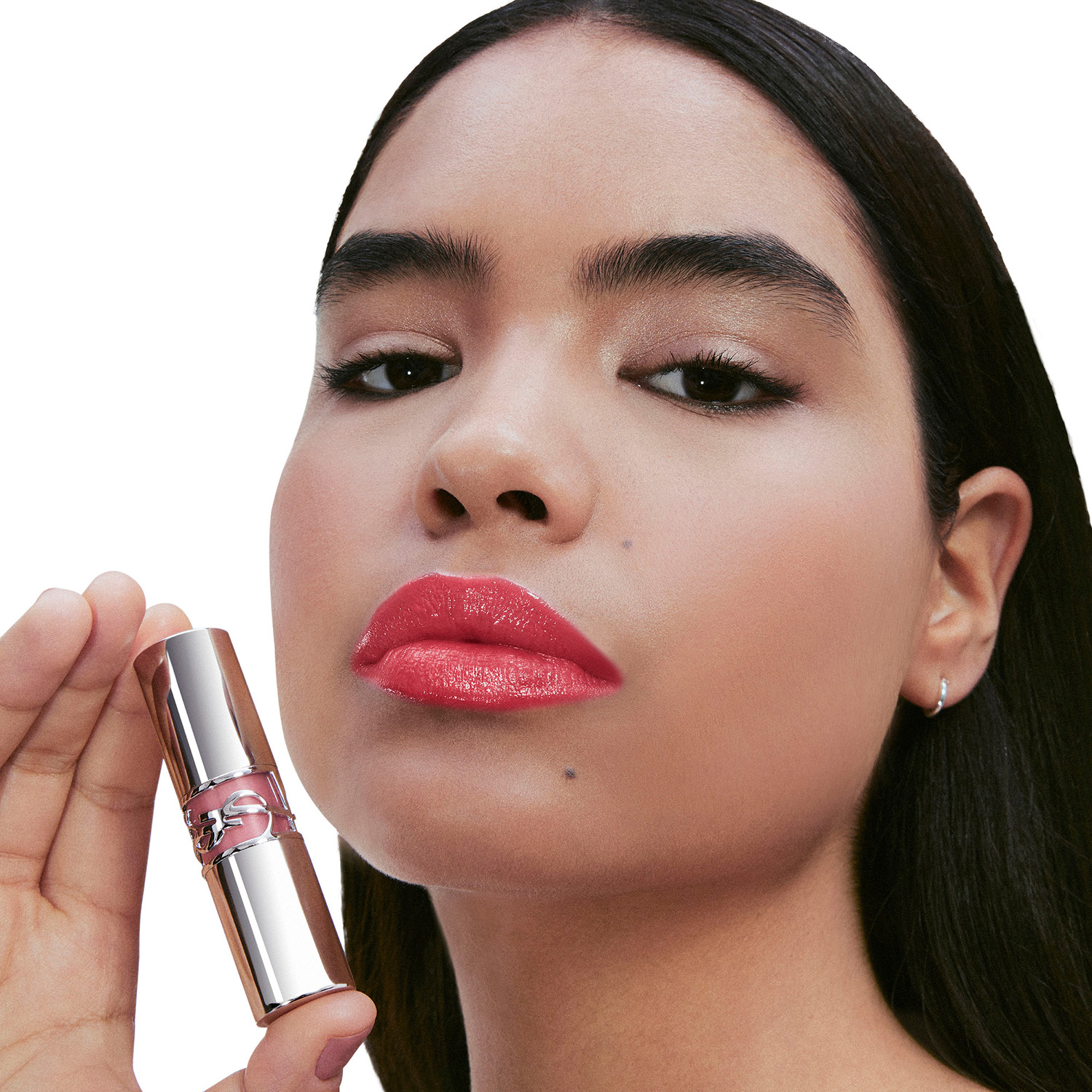 LOVESHINE EL NUEVO LABIAL DE ALTO BRILLO (LABIAL EN BARRA CON EFECTO BRILLOSO)